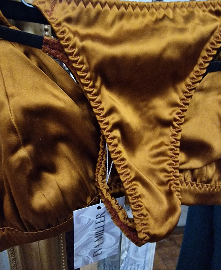 Miért jó a selyem bugyi